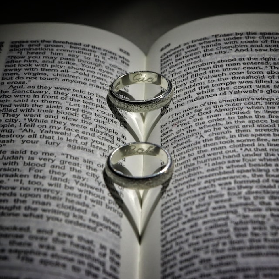 ernesto-alvarez-iwg7mHqv7p0-unsplash (1)